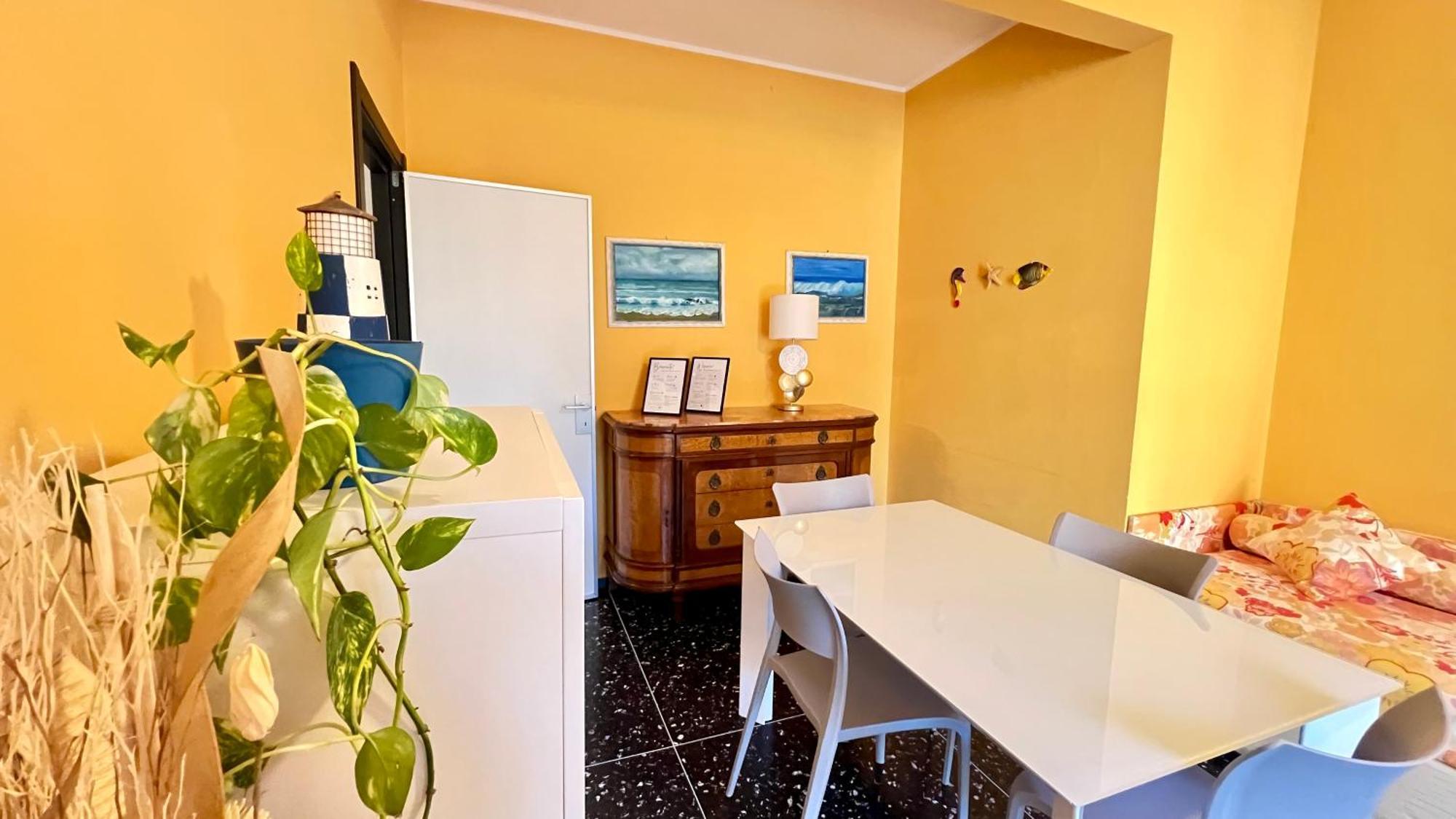 Apartmán La Stella Marina - 150 Metri Dal Mare Con Box Auto Spotorno Exteriér fotografie